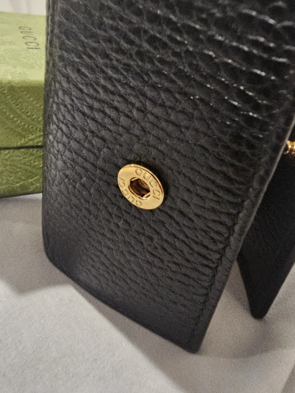 Gucci leather key chain holder